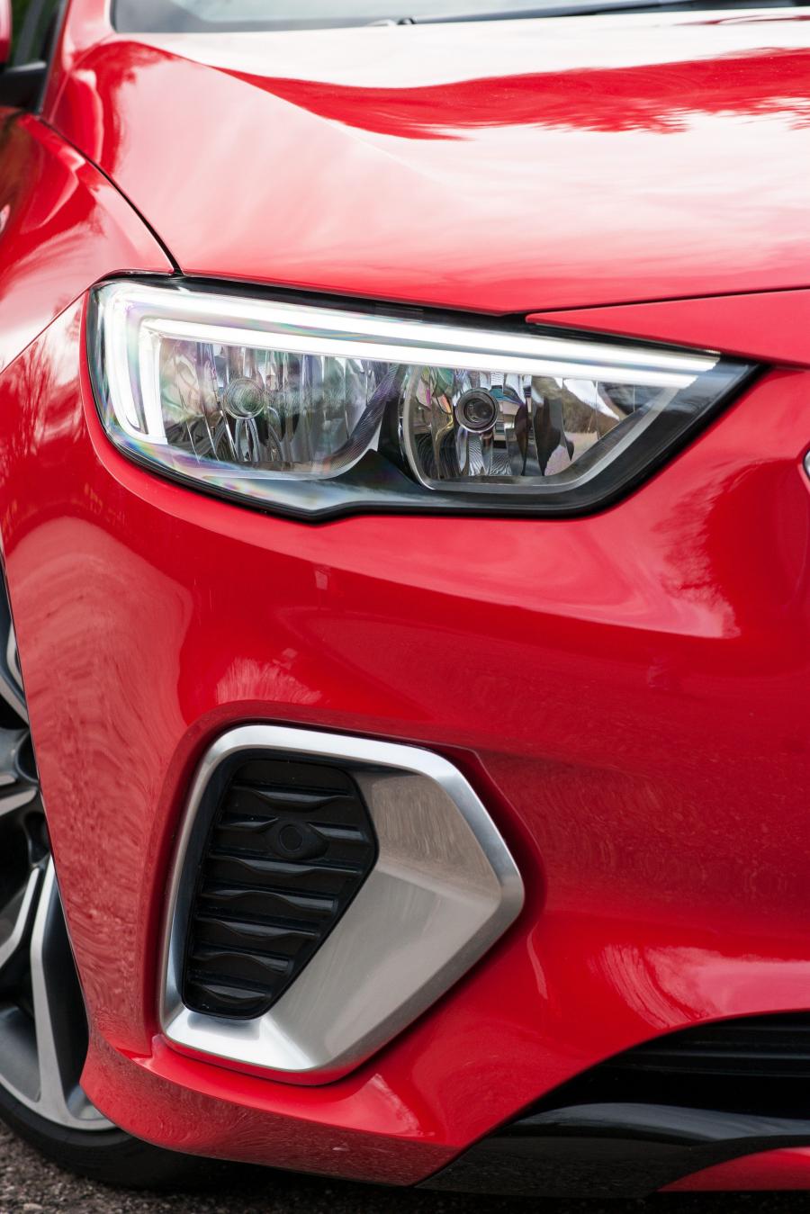 Детали экстерьера Vauxhall Insignia GSi Grand Sport 2018 года  (фото 5 из 11)